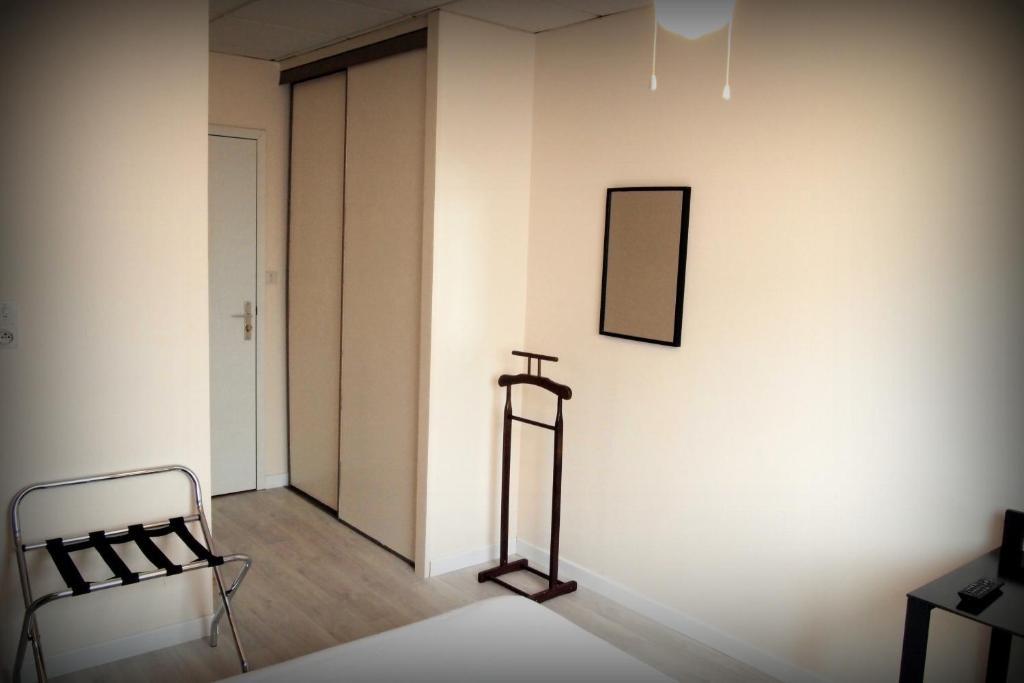 Hotel Le Rohu Séné Εξωτερικό φωτογραφία