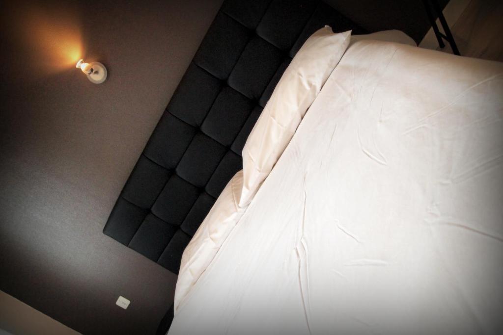 Hotel Le Rohu Séné Δωμάτιο φωτογραφία