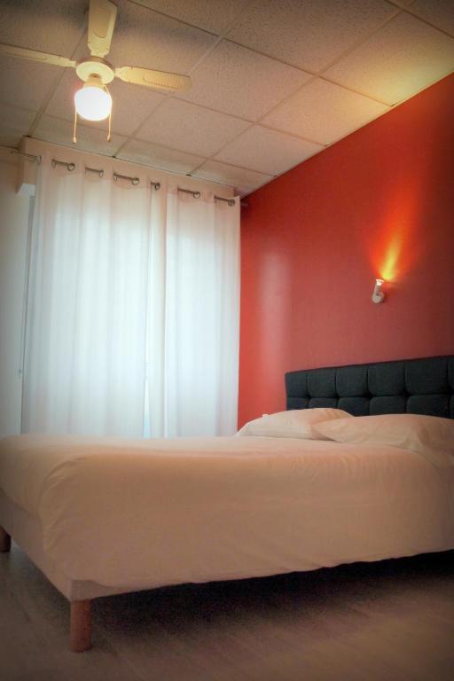 Hotel Le Rohu Séné Εξωτερικό φωτογραφία