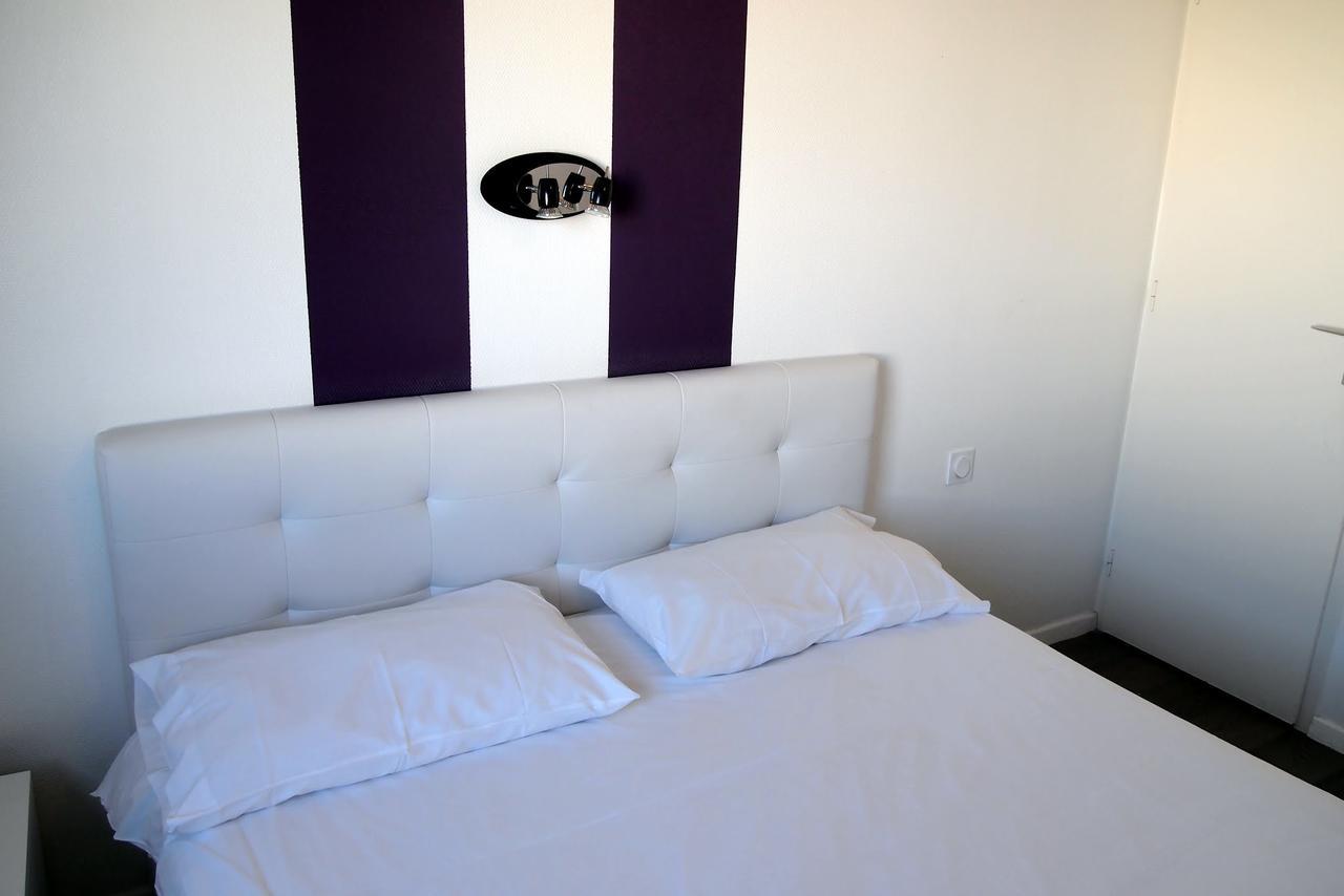 Hotel Le Rohu Séné Εξωτερικό φωτογραφία