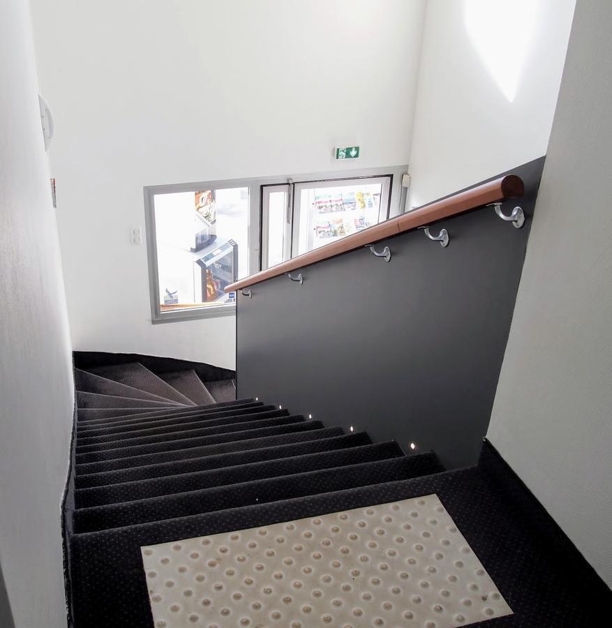 Hotel Le Rohu Séné Εξωτερικό φωτογραφία