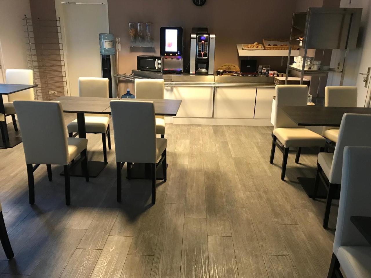 Hotel Le Rohu Séné Εξωτερικό φωτογραφία