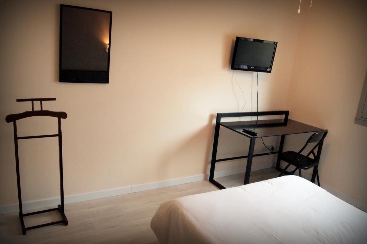 Hotel Le Rohu Séné Εξωτερικό φωτογραφία